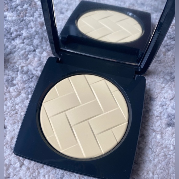 BOBBI BROWN Vitamin Enriched Pressed Powder - Picture 1 of 8